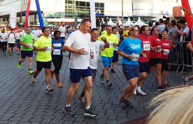 CAD Schroer stellt ein 15-köpfiges Läuferteam beim größten Firmenlauf im Ruhrgebiet